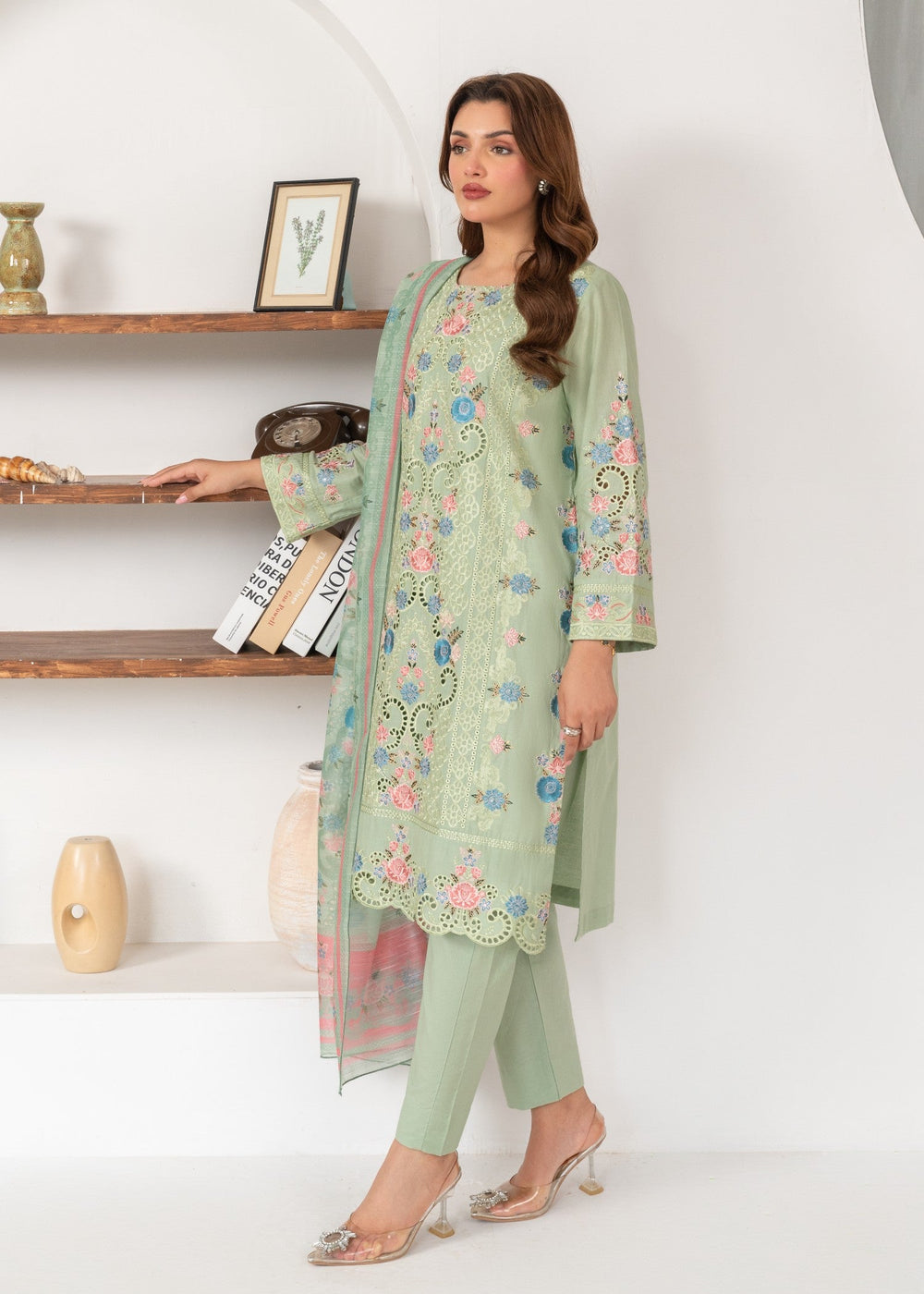 Ready to wear Embroidered lawn 3pc 003G
