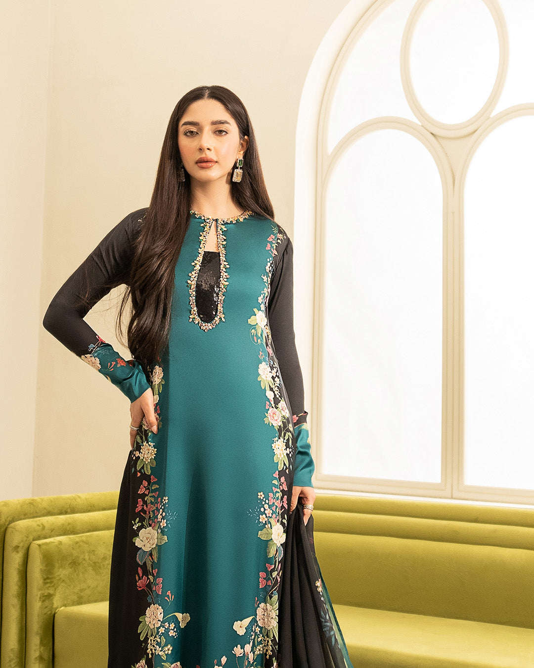 Silk Hand Embroidered Collection Sapphire 010S