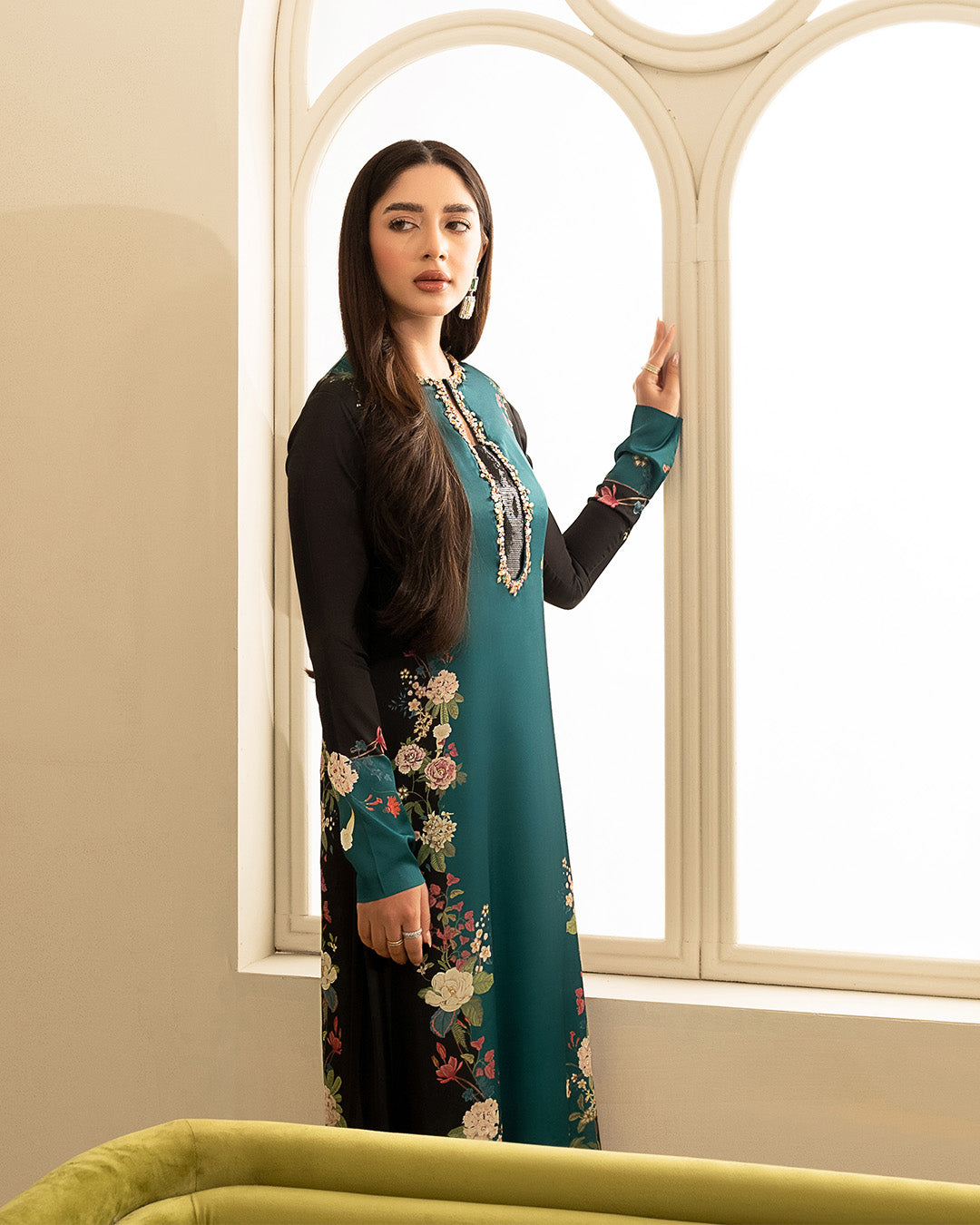 Silk Hand Embroidered Collection Sapphire 010S