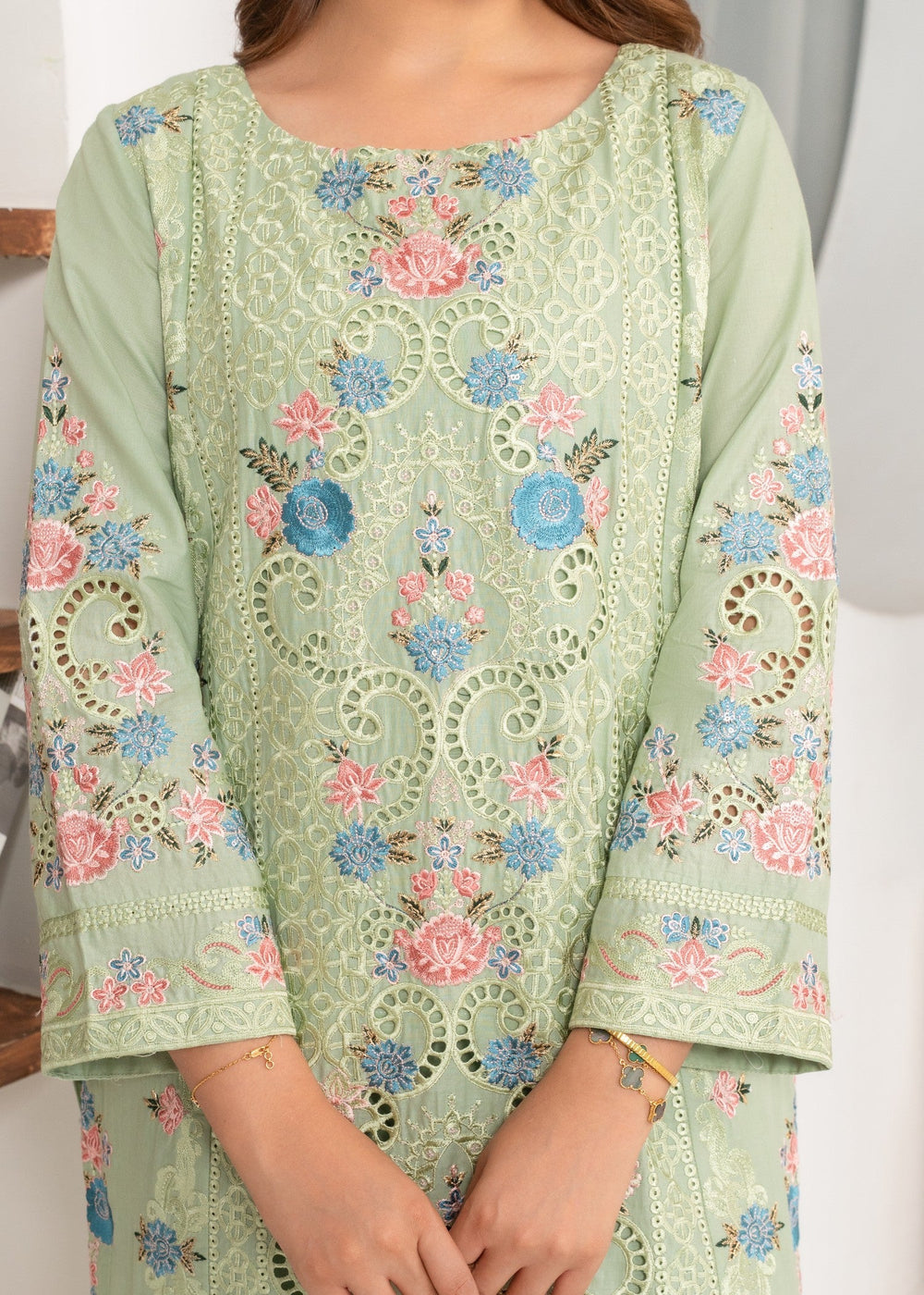 Ready to wear Embroidered lawn 3pc 003G