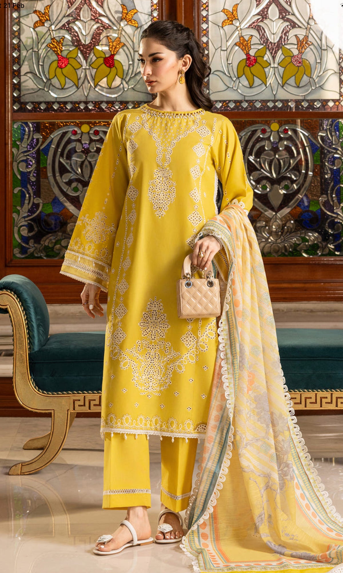 Luxury Embroidered lawn unstitched 010Y