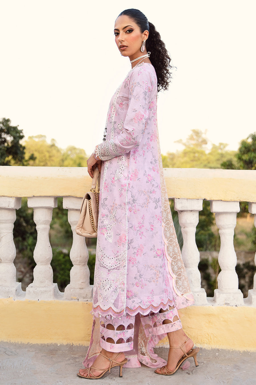 Luxury Embroidered lawn unstitched L013