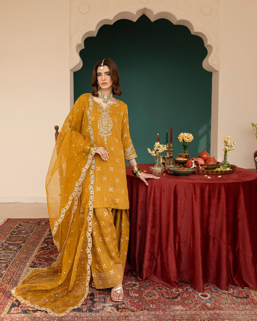 Luxury Eid  Embroidered 3-Piece Suit | summer stitched Collection