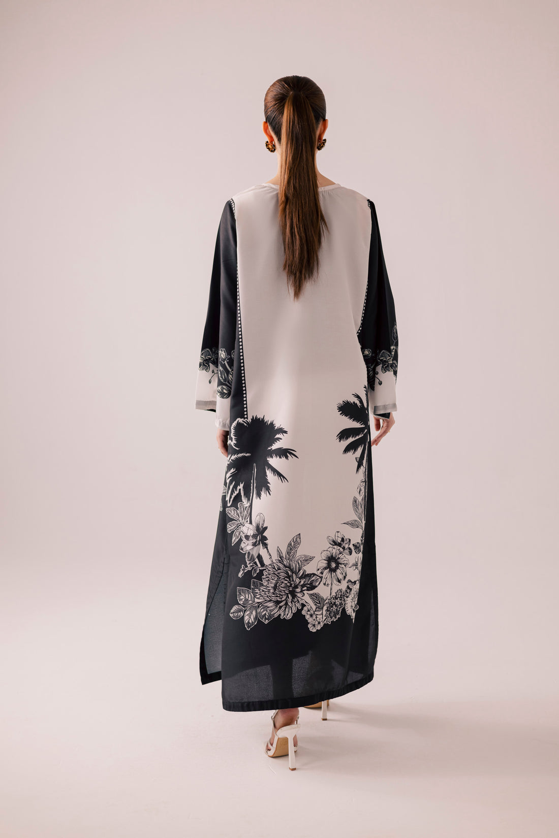 Printed kaftan stitched